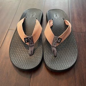 Chaco flip flops